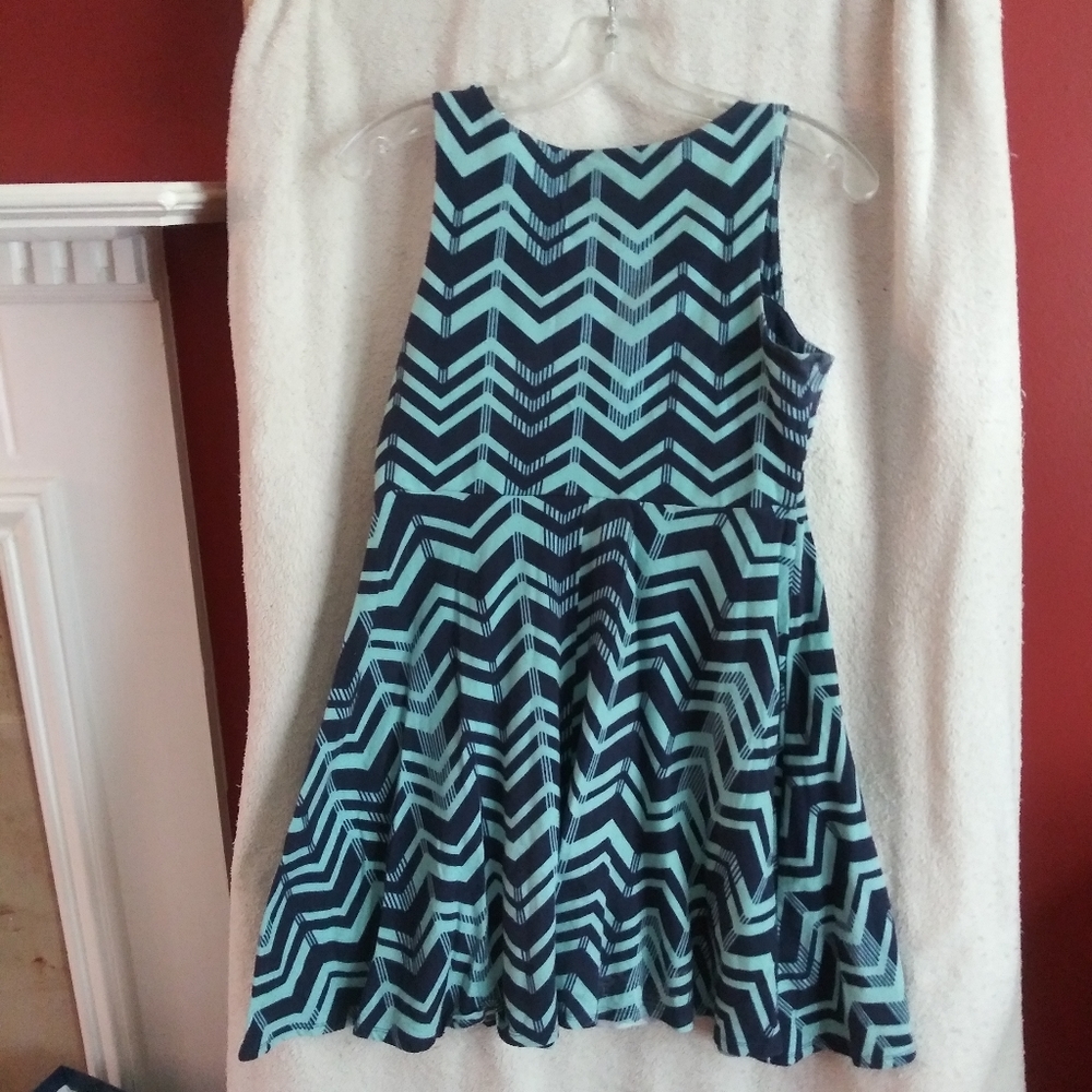 Striped dress - Picture 2 of 4